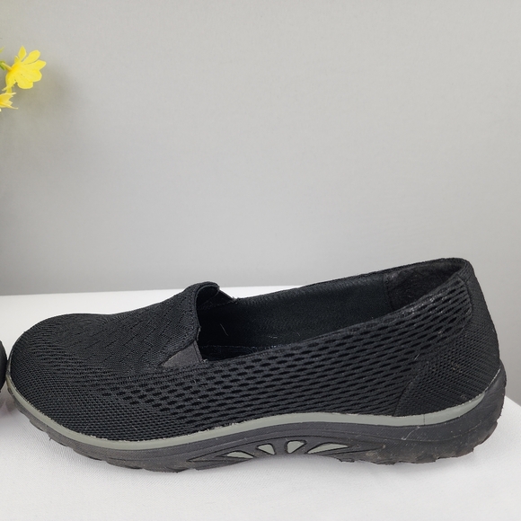Skechers Shoes - Black Slip-On Cooled Memory Foam Relax Fit Sz 9 - Picture 8 of 13